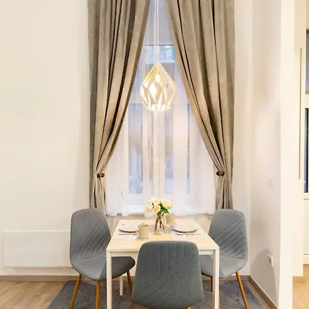 New! Central Location Flat By The Synagogue * Budapest